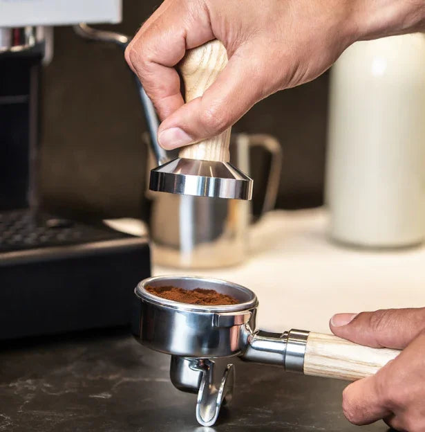 Cómo Usar un Prensador de Espresso